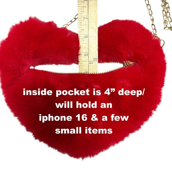 bag heart red furry small pocket 4x6.6 removable chain strap - Picture 6 of 12